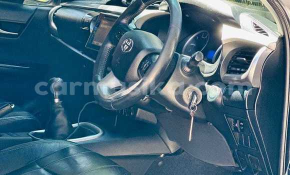 Tenga Tsaru Toyota Hilux Zvimwe Mota in Bindura in Mashonaland yePakati Tenga Tsaru Toyota Hilux Zvimwe Mota in Bindura in Mashonaland yePakati