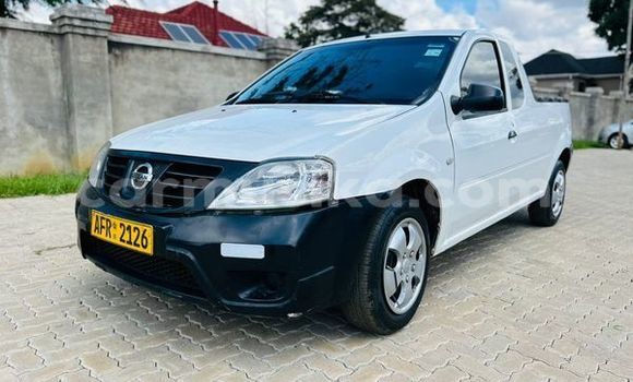 Tenga Tsaru Nissan NP 300 Chena Mota in Bindura in Mashonaland yePakati