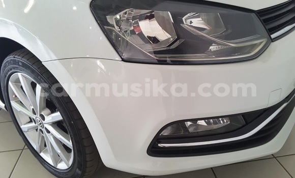 Tenga Tsaru Volkswagen Polo Chena Mota in Beitbridge in Matabeleland South Tenga Tsaru Volkswagen Polo Chena Mota in Beitbridge in Matabeleland South