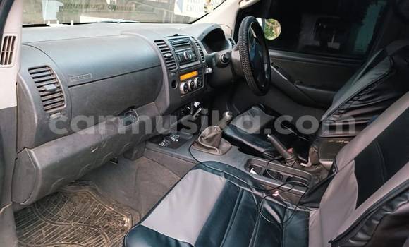 Tenga Tsaru Nissan Navara Zvimwe Mota in Bindura in Mashonaland yePakati Tenga Tsaru Nissan Navara Zvimwe Mota in Bindura in Mashonaland yePakati