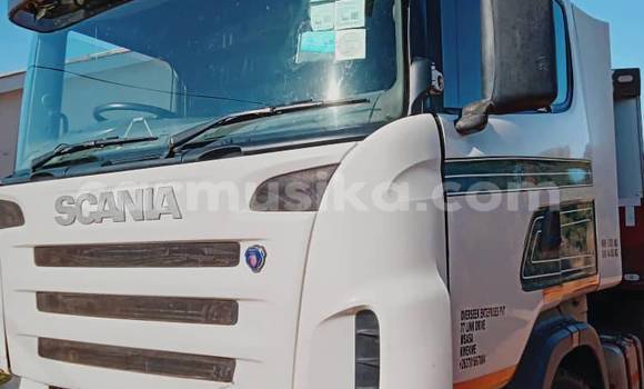 Tenga Tsaru Scania R420 Chena Rori in Belvedere in Harare