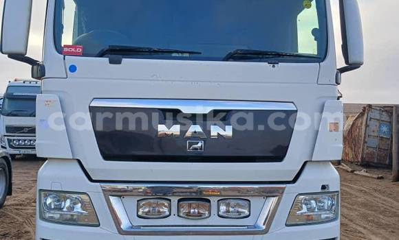 Nunua Ilio tumika Scania R420 Nyeupe Lori ndani ya Belvedere nchini Harare Nunua Ilio tumika Scania R420 Nyeupe Lori ndani ya Belvedere nchini Harare