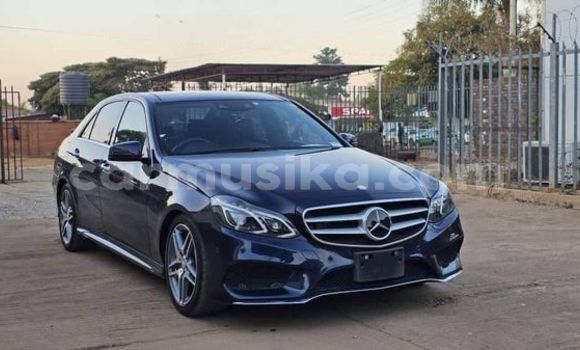 Nunua Ilio tumika Mercedes-Benz E-Classe Nyingine Gari ndani ya Harare nchini Harare
