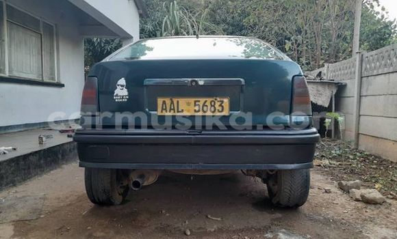 Nunua Ilio tumika Opel Kadett Nyingine Gari ndani ya Beitbridge nchini Matabeleland Kusini Nunua Ilio tumika Opel Kadett Nyingine Gari ndani ya Beitbridge nchini Matabeleland Kusini