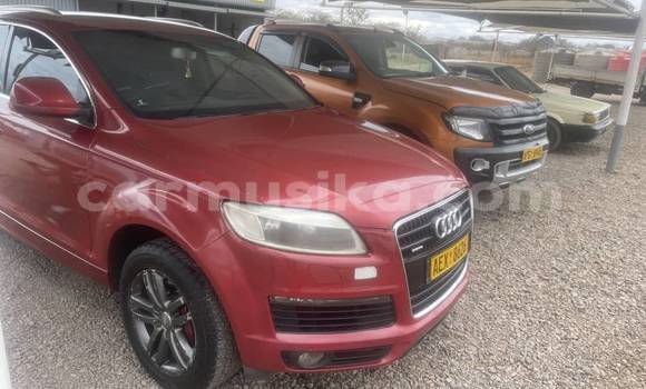 Nunua Ilio tumika Audi Q7 Nyekundu Gari ndani ya Belvedere nchini Harare Nunua Ilio tumika Audi Q7 Nyekundu Gari ndani ya Belvedere nchini Harare