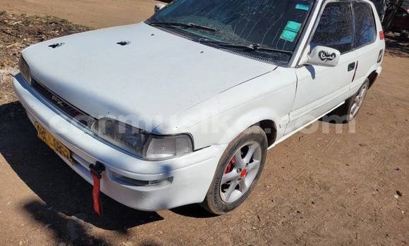 Nunua Ilio tumika Honda Jazz Nyeupe Gari ndani ya Belvedere nchini Harare Nunua Ilio tumika Honda Jazz Nyeupe Gari ndani ya Belvedere nchini Harare