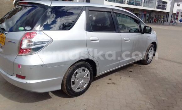 Nunua Ilio tumika Honda Shuttle Nyingine Gari ndani ya Belvedere nchini Harare Nunua Ilio tumika Honda Shuttle Nyingine Gari ndani ya Belvedere nchini Harare