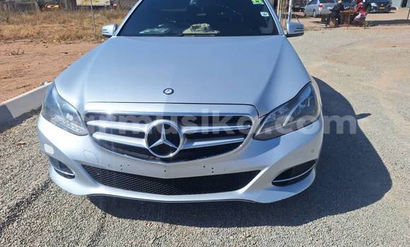 Nunua Ilio tumika Mercedes-Benz E-Classe Nyingine Gari ndani ya Borrowdale nchini Harare