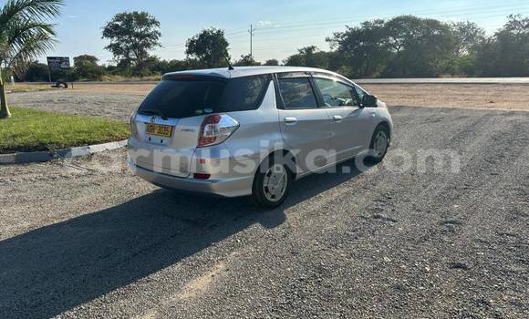 Nunua Ilio tumika Honda Shuttle Nyingine Gari ndani ya Belvedere nchini Harare Nunua Ilio tumika Honda Shuttle Nyingine Gari ndani ya Belvedere nchini Harare