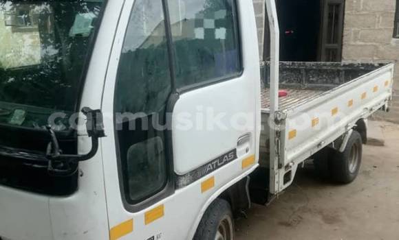 Nunua Ilio tumika Nissan Evalia Brown Lori ndani ya Borrowdale nchini Harare