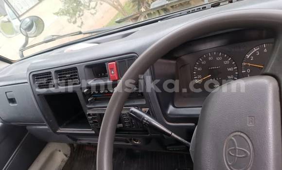 Nunua Ilio tumika Toyota TownAce Nyeupe Gari ndani ya Belvedere nchini Harare Nunua Ilio tumika Toyota TownAce Nyeupe Gari ndani ya Belvedere nchini Harare