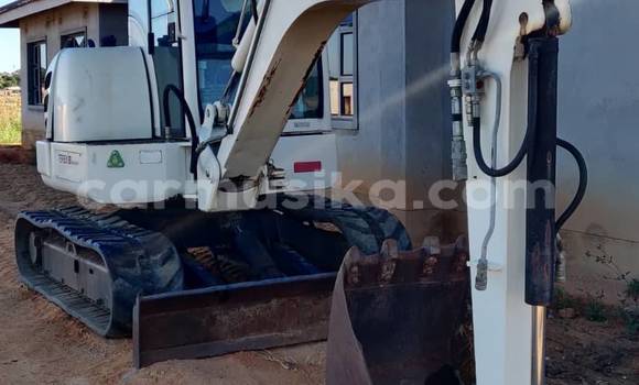 Nunua Ilio tumika Toyota HiAce Nyingine Lori ndani ya Beitbridge nchini Matabeleland Kusini Nunua Ilio tumika Toyota HiAce Nyingine Lori ndani ya Beitbridge nchini Matabeleland Kusini