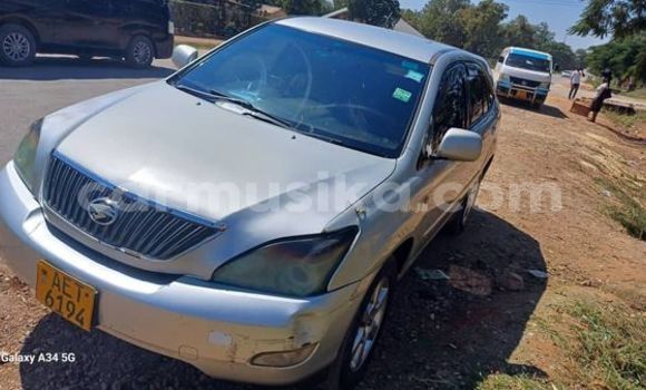 Nunua Ilio tumika Toyota Harrier Nyingine Gari ndani ya Bulawayo nchini Bulawayo Nunua Ilio tumika Toyota Harrier Nyingine Gari ndani ya Bulawayo nchini Bulawayo