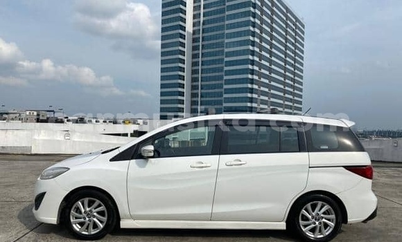 Tenga Tsaru Mazda 5 Chena Mota in Beitbridge in Matabeleland South Tenga Tsaru Mazda 5 Chena Mota in Beitbridge in Matabeleland South