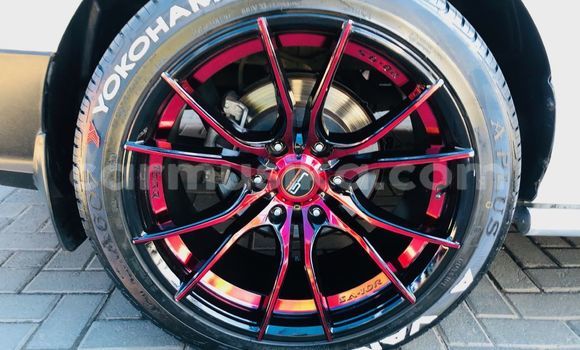 Acheter Occasion Voiture Hyundai H1 Blanc à Beitbridge, Matabeleland South Acheter Occasion Voiture Hyundai H1 Blanc à Beitbridge, Matabeleland South