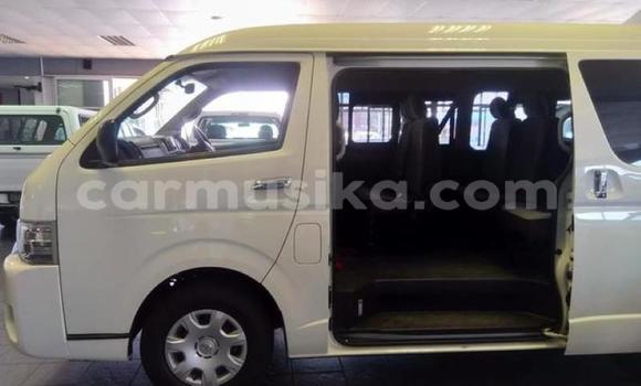 Tenga Tsaru Toyota 2000GT Chena Mota in Bulawayo in Bulawayo Tenga Tsaru Toyota 2000GT Chena Mota in Bulawayo in Bulawayo