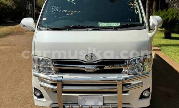 Tenga Tsaru Toyota Hiace Zvimwe Mota in Harare in Harare Tenga Tsaru Toyota Hiace Zvimwe Mota in Harare in Harare