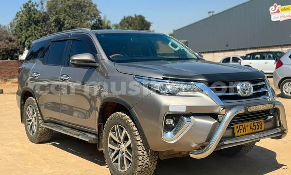 Tenga Tsaru Toyota Fortuner Zvimwe Mota in Harare in Harare Tenga Tsaru Toyota Fortuner Zvimwe Mota in Harare in Harare