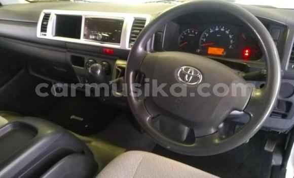 Tenga Tsaru Toyota 2000GT Chena Mota in Bulawayo in Bulawayo Tenga Tsaru Toyota 2000GT Chena Mota in Bulawayo in Bulawayo