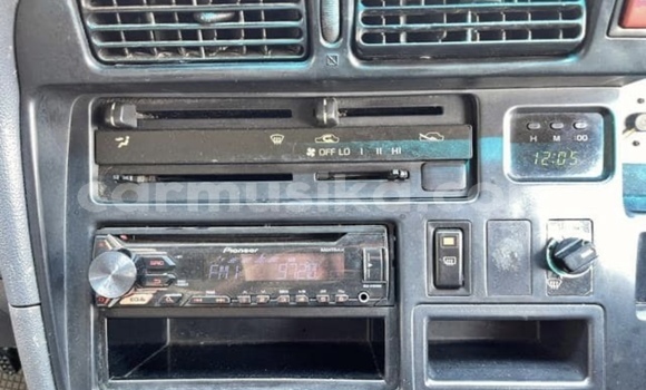 Acheter Occasion Voiture Toyota Hiace Blanc à Beitbridge, Matabeleland South Acheter Occasion Voiture Toyota Hiace Blanc à Beitbridge, Matabeleland South