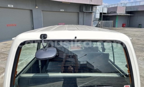 Acheter Occasion Voiture Toyota Hiace Blanc à Beitbridge, Matabeleland South Acheter Occasion Voiture Toyota Hiace Blanc à Beitbridge, Matabeleland South