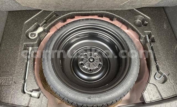 Nunua Ilio tumika Mazda 3 Nyingine Gari ndani ya Beitbridge nchini Matabeleland Kusini Nunua Ilio tumika Mazda 3 Nyingine Gari ndani ya Beitbridge nchini Matabeleland Kusini