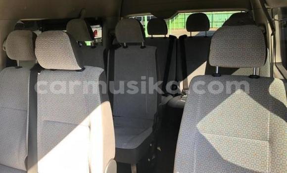 Acheter Occasion Voiture Toyota 2000GT Blanc à Beitbridge, Matabeleland South Acheter Occasion Voiture Toyota 2000GT Blanc à Beitbridge, Matabeleland South