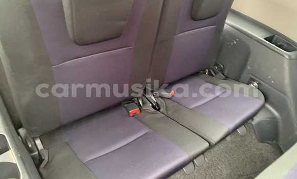 Buy Used Toyota Wish White Car in Beitbridge in Matabeleland South Buy Used Toyota Wish White Car in Beitbridge in Matabeleland South