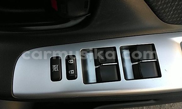 Nunua Ilio tumika Toyota Vitz Bluu Gari ndani ya Beitbridge nchini Matabeleland Kusini Nunua Ilio tumika Toyota Vitz Bluu Gari ndani ya Beitbridge nchini Matabeleland Kusini