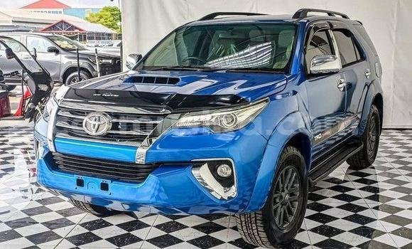 Nunua Ilio tumika Toyota Fortuner Bluu Gari ndani ya Beitbridge nchini Matabeleland Kusini Nunua Ilio tumika Toyota Fortuner Bluu Gari ndani ya Beitbridge nchini Matabeleland Kusini