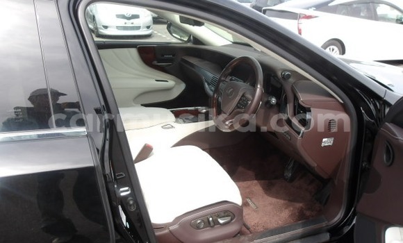 Acheter Occasion Voiture Lexus LS Noir à Beitbridge, Matabeleland South Acheter Occasion Voiture Lexus LS Noir à Beitbridge, Matabeleland South