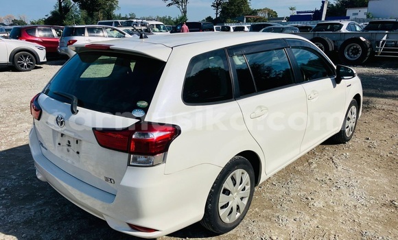 Acheter Occasion Voiture Toyota Corolla Blanc à Beitbridge, Matabeleland South Acheter Occasion Voiture Toyota Corolla Blanc à Beitbridge, Matabeleland South