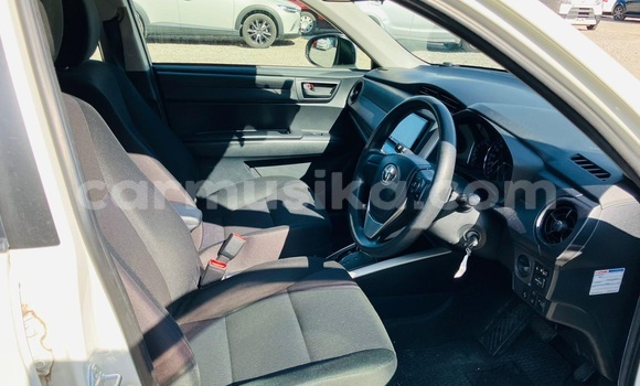 Acheter Occasion Voiture Toyota Corolla Blanc à Beitbridge, Matabeleland South Acheter Occasion Voiture Toyota Corolla Blanc à Beitbridge, Matabeleland South