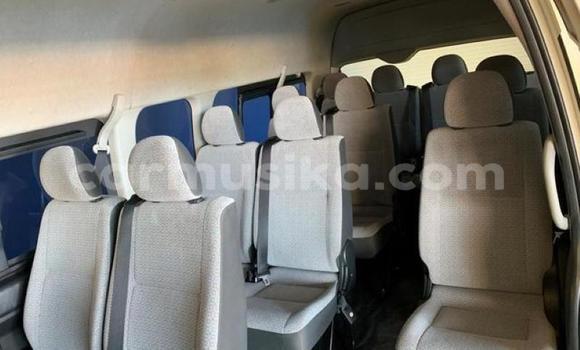 Acheter Occasion Voiture Toyota 2000GT Blanc à Beitbridge, Matabeleland South Acheter Occasion Voiture Toyota 2000GT Blanc à Beitbridge, Matabeleland South