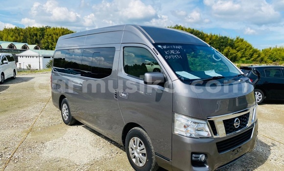 Acheter Occasion Voiture Nissan Caravan Beige à Beitbridge, Matabeleland South Acheter Occasion Voiture Nissan Caravan Beige à Beitbridge, Matabeleland South