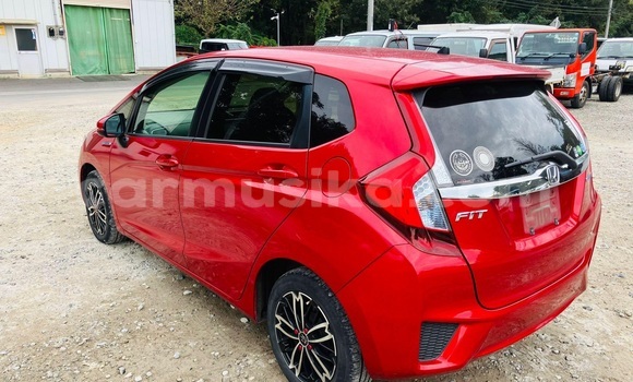 Buy Used Honda Fit Red Car in Beitbridge in Matabeleland South Buy Used Honda Fit Red Car in Beitbridge in Matabeleland South