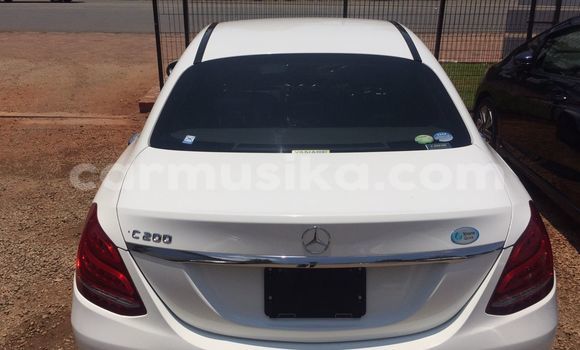 Nunua Imported Mercedes‒Benz C–Class Nyeupe Gari ndani ya Harare nchini Harare Nunua Imported Mercedes‒Benz C–Class Nyeupe Gari ndani ya Harare nchini Harare
