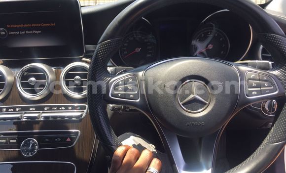 Nunua Imported Mercedes‒Benz C–Class Nyeupe Gari ndani ya Harare nchini Harare Nunua Imported Mercedes‒Benz C–Class Nyeupe Gari ndani ya Harare nchini Harare