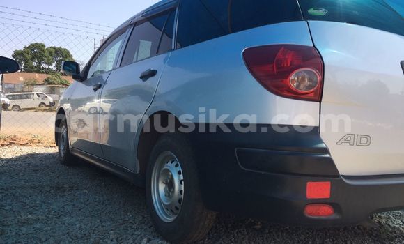 Nunua Imported Nissan Sunny Nyeupe Gari ndani ya Harare nchini Harare Nunua Imported Nissan Sunny Nyeupe Gari ndani ya Harare nchini Harare