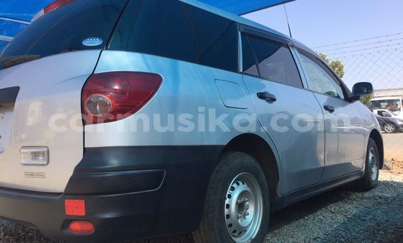 Nunua Imported Nissan Sunny Nyeupe Gari ndani ya Harare nchini Harare Nunua Imported Nissan Sunny Nyeupe Gari ndani ya Harare nchini Harare