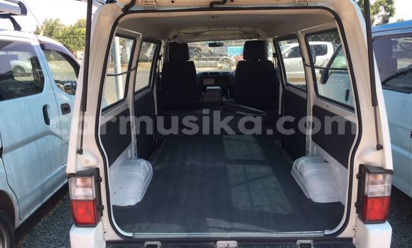 Nunua Imported Mazda MPV Nyeupe Gari ndani ya Harare nchini Harare Nunua Imported Mazda MPV Nyeupe Gari ndani ya Harare nchini Harare