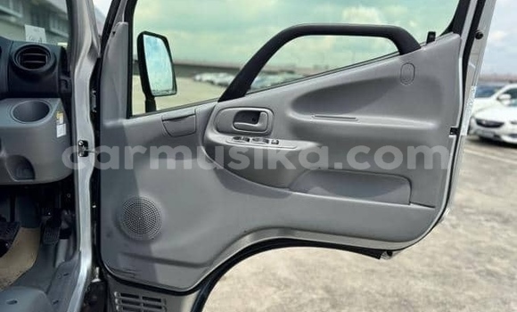 Buy Used Toyota Dyna Silver Truck in Beitbridge in Matabeleland South Buy Used Toyota Dyna Silver Truck in Beitbridge in Matabeleland South