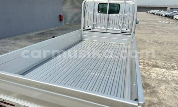 Buy Used Toyota Dyna Silver Truck in Beitbridge in Matabeleland South Buy Used Toyota Dyna Silver Truck in Beitbridge in Matabeleland South