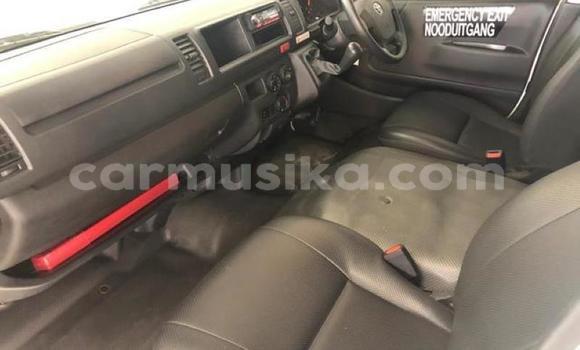 Tenga Tsaru Toyota Hiace Chena Mota in Beitbridge in Matabeleland South Tenga Tsaru Toyota Hiace Chena Mota in Beitbridge in Matabeleland South