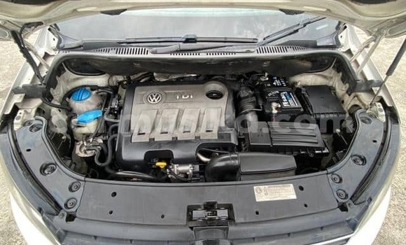 Buy Used Volkswagen Touran White Car in Beitbridge in Matabeleland South Buy Used Volkswagen Touran White Car in Beitbridge in Matabeleland South