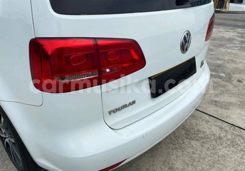 Big with watermark volkswagen touran matabeleland south beitbridge 36048