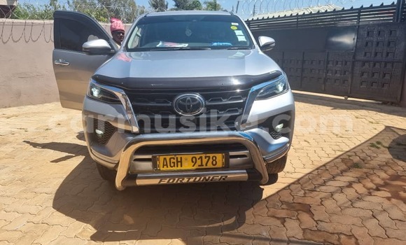 Tenga Tsaru Toyota Fortuner Sirivha Mota in Borrowdale in Harare Tenga Tsaru Toyota Fortuner Sirivha Mota in Borrowdale in Harare