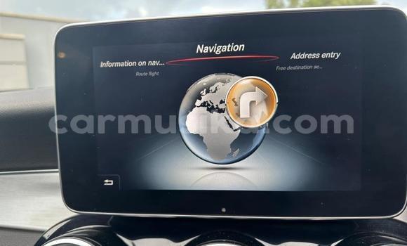 Buy Used Mercedes-Benz C-Classe White Car in Harare in Harare Buy Used Mercedes-Benz C-Classe White Car in Harare in Harare