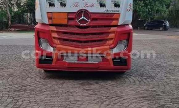 Nunua Ilio tumika Mercedes-Benz CLS250 Nyingine Gari ndani ya Harare nchini Harare Nunua Ilio tumika Mercedes-Benz CLS250 Nyingine Gari ndani ya Harare nchini Harare