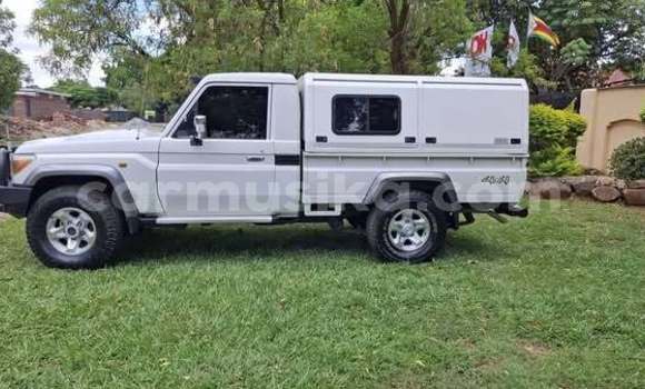 Nunua Ilio tumika Toyota Land Cruiser Nyingine Gari ndani ya Harare nchini Harare Nunua Ilio tumika Toyota Land Cruiser Nyingine Gari ndani ya Harare nchini Harare